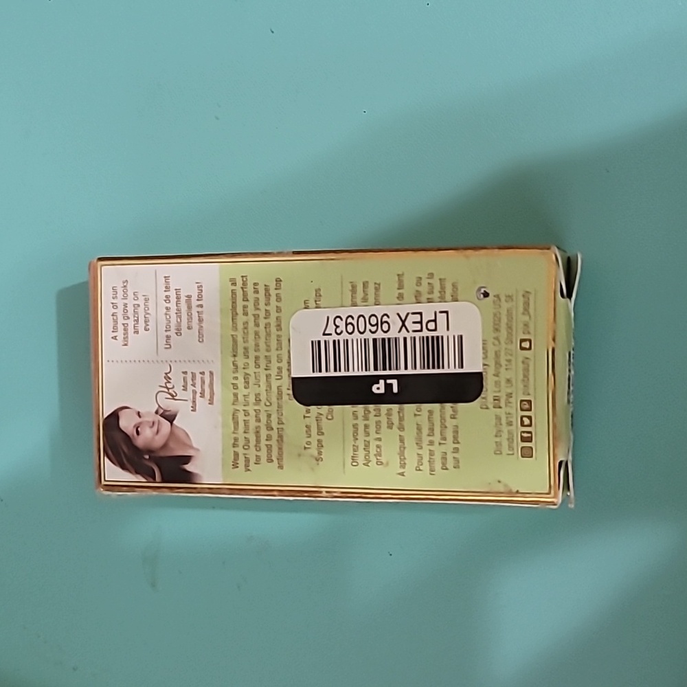 Pixi On-the-Glow Bronze Tinted Moisture Stick - Softglow By Petra - Picture 5 of 5